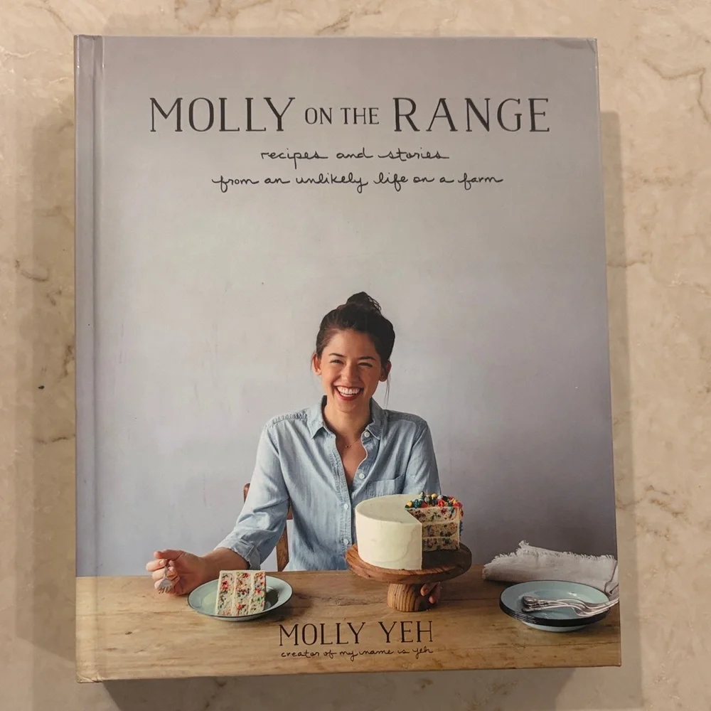 Molly Yeh's‎ 'Molly on the Range' Cookbook